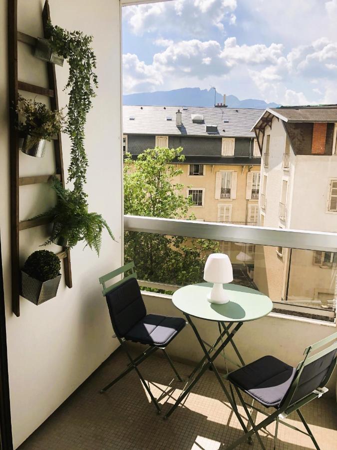Paisible Studio Avec Agreable Loggia 2 Mn Du Centre Apartment Aix-les-Bains Exterior photo
